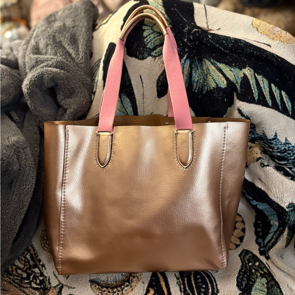 COACH F39675 Leather Derby Tote (Rose Gold/Metallic) - Picture 6 of 16